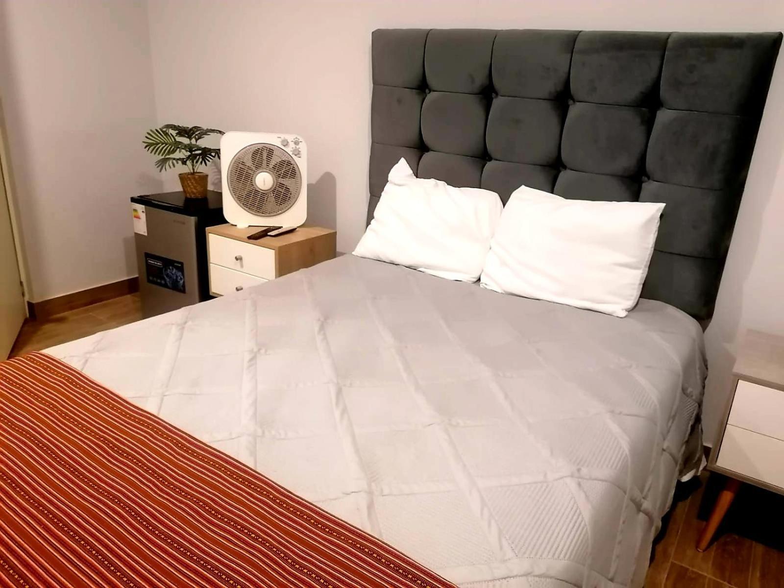 Hotel Sol De Ocucaje #1 San Antonio Екстер'єр фото
