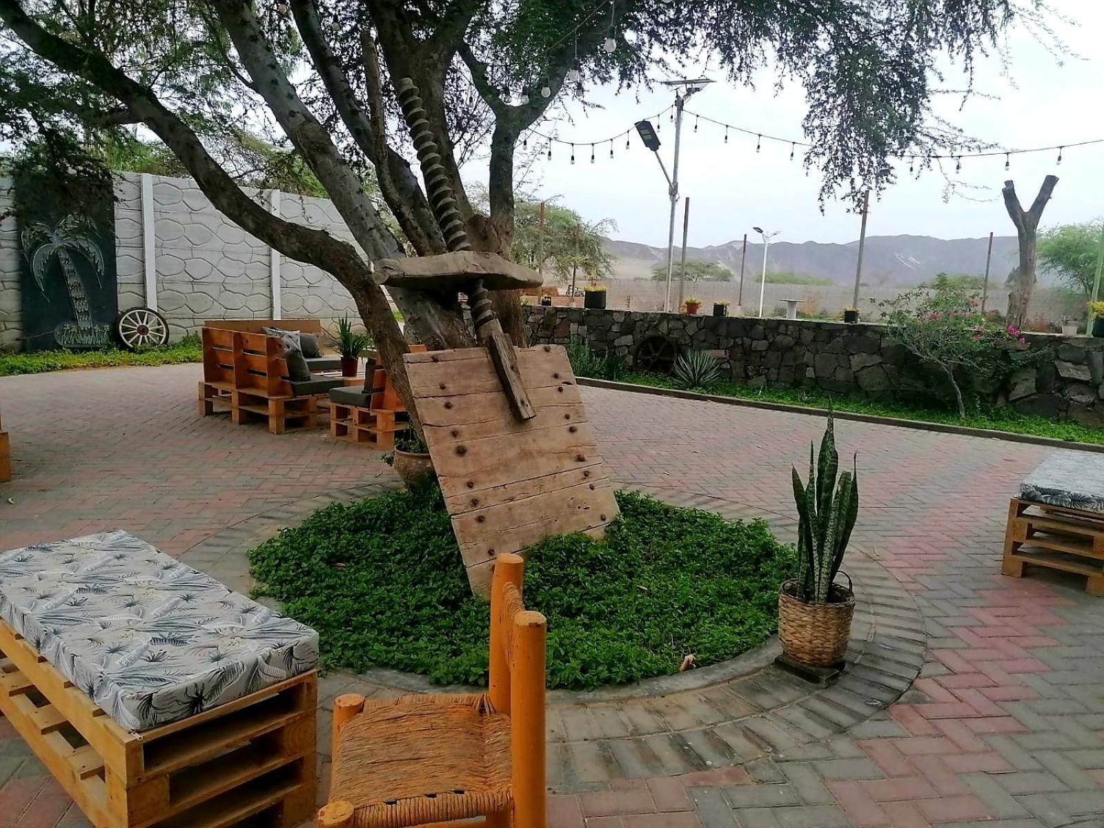 Hotel Sol De Ocucaje #1 San Antonio Екстер'єр фото
