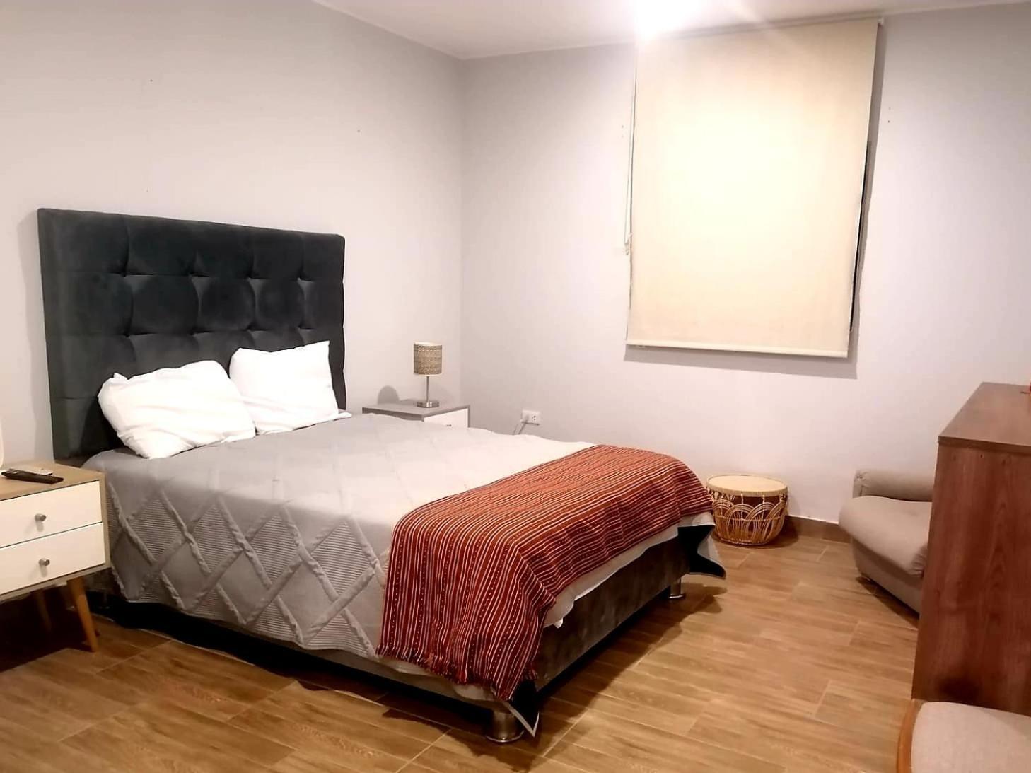 Hotel Sol De Ocucaje #1 San Antonio Екстер'єр фото